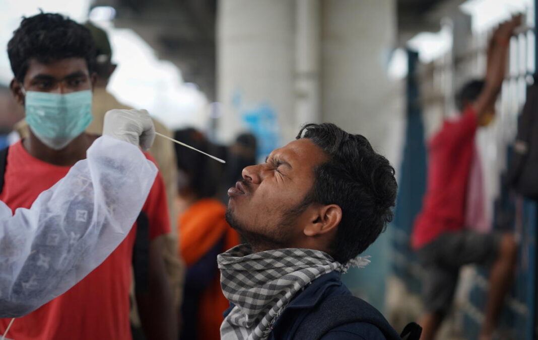 India reports highest COVID-19 fatalities since July as states update tallies