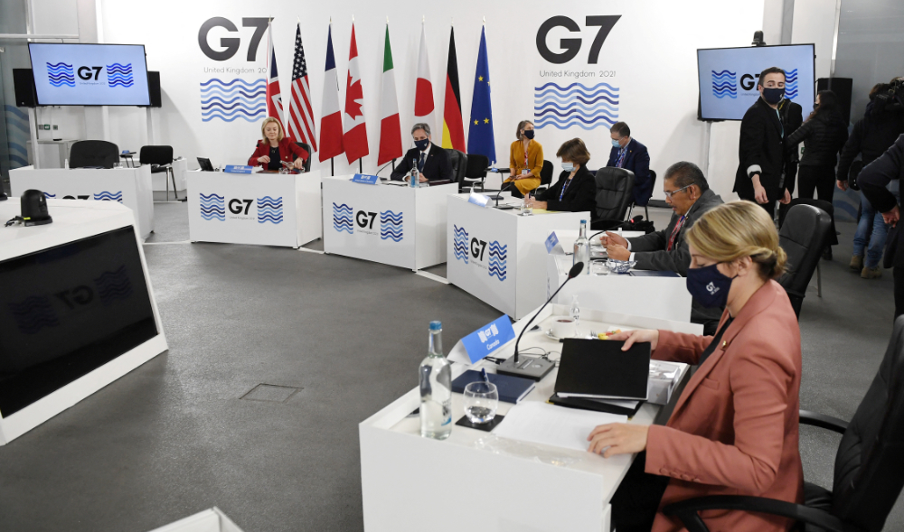 G7 warns Russia of 'massive' consequences if Ukraine invaded