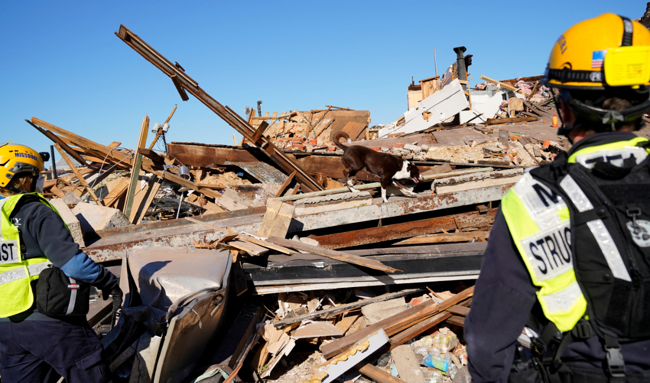 Thousands without heat, water after tornadoes kill dozens | Yemen Watch