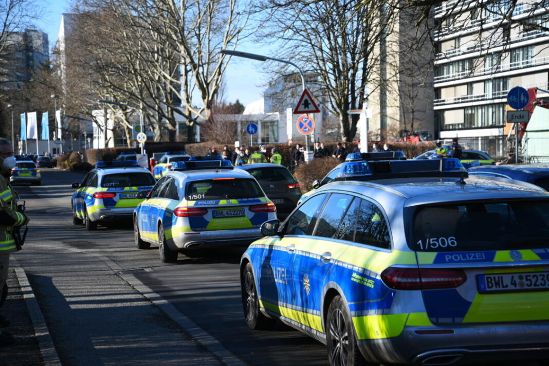 Several wounded in shooting in German city; gunman dead